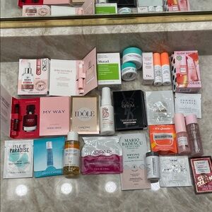 BRAND NEW BEAUTY SAMPLES! Includes LA MER, DIOR, DRUNK ELEPHANT, GIVENCHY &MORE!
